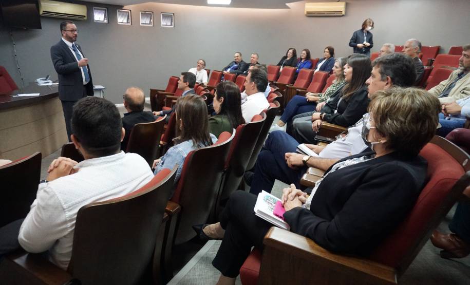 Novo diretor-geral do Detran-PR, Adriano Furtado, toma posse