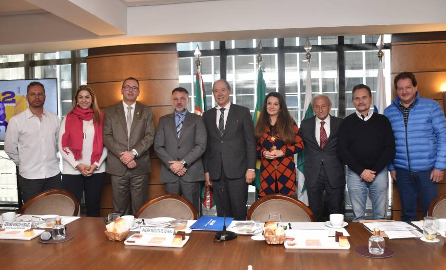 Diretor-geral do Detran participa de evento na Associação Comercial do Paraná