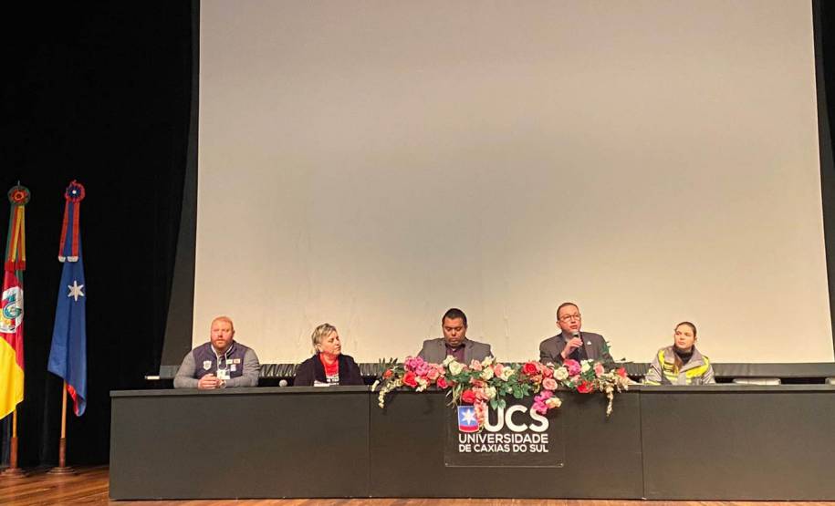 Detranzinho do Paraná é destaque em encontro regional de trânsito do Sul