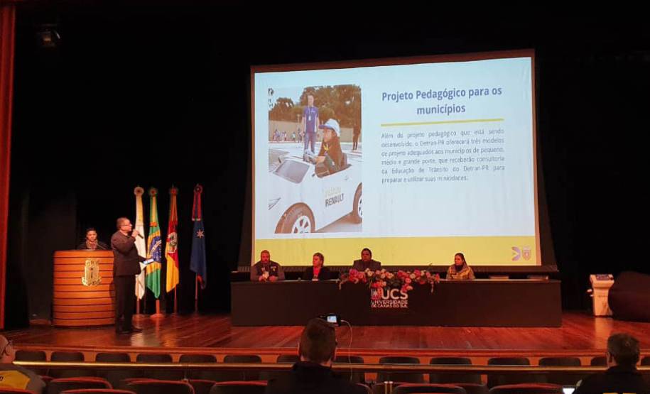 Detranzinho do Paraná é destaque em encontro regional de trânsito do Sul