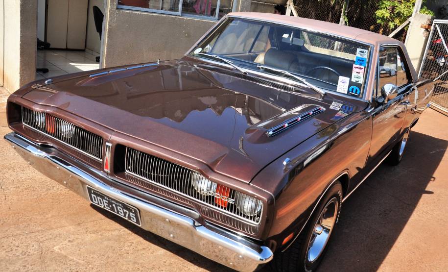 1º encontro de veículos antigos em Cascavel reúne cerca de 80 exemplares na Ciretran