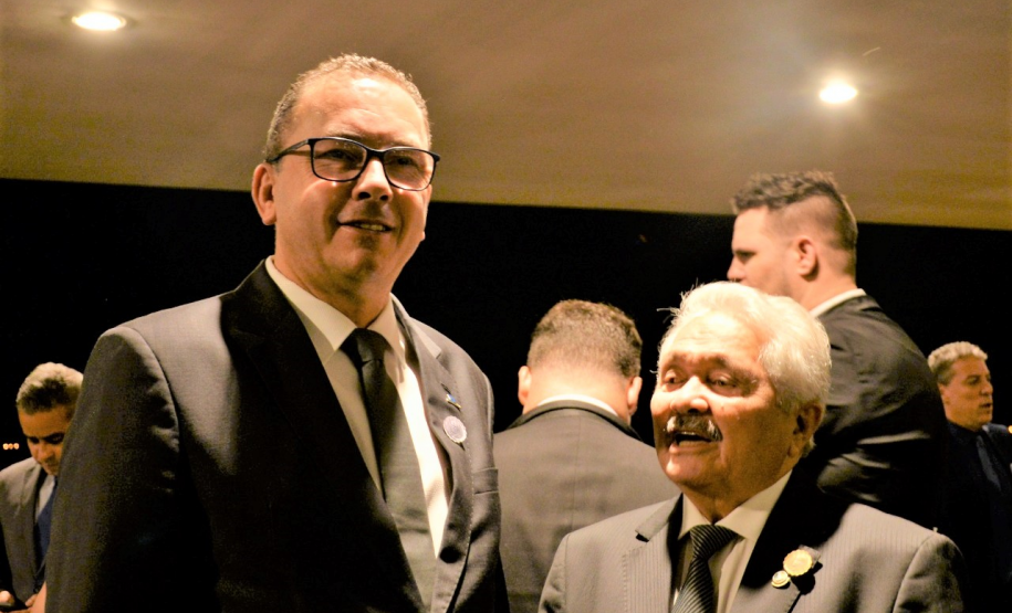 Diretor-geral do Detran recebe medalha do Mérito Mauá