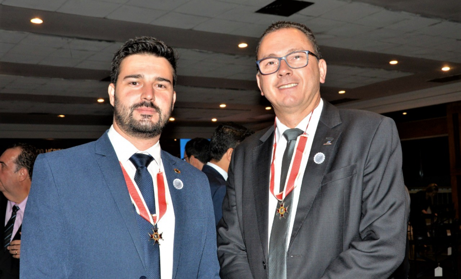 Diretor-geral do Detran recebe medalha do Mérito Mauá
