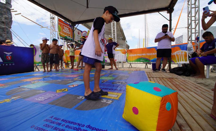 Com brincadeiras e blitz educativas, Detran-PR reforça cuidados no trânsito no Litoral