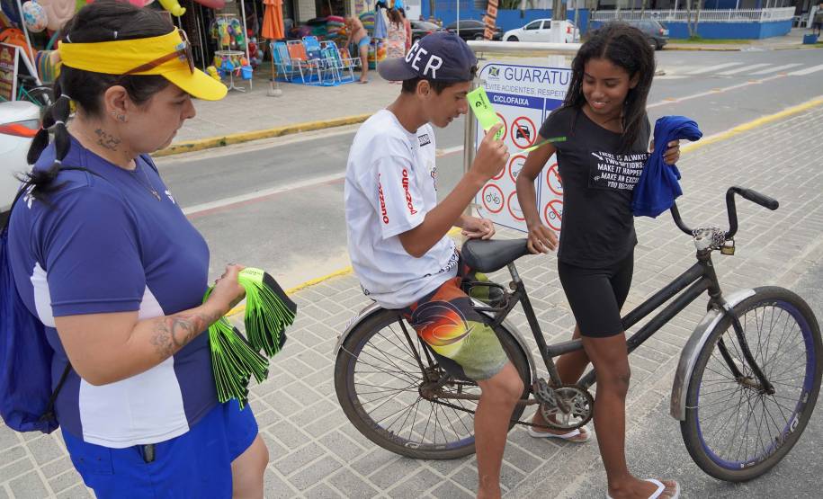 Com brincadeiras e blitz educativas, Detran-PR reforça cuidados no trânsito no Litoral
