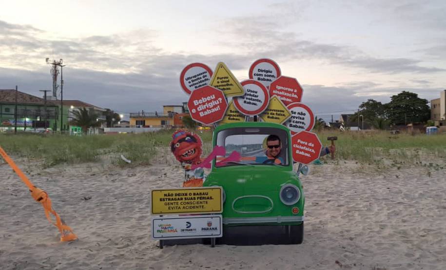 Com brincadeiras e blitz educativas, Detran-PR reforça cuidados no trânsito no Litoral