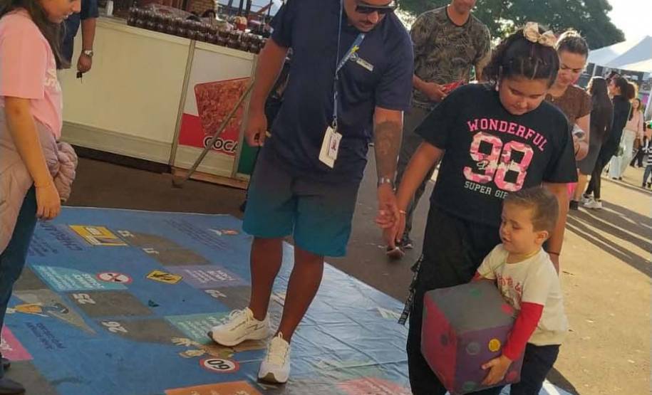 Maio Amarelo: Detran-PR promove educação para o trânsito na Capital e Interior