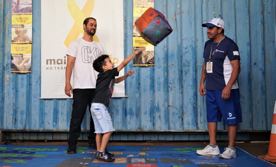 Maio Amarelo: Detran-PR leva ações de educação para o trânsito à Expoingá 2023