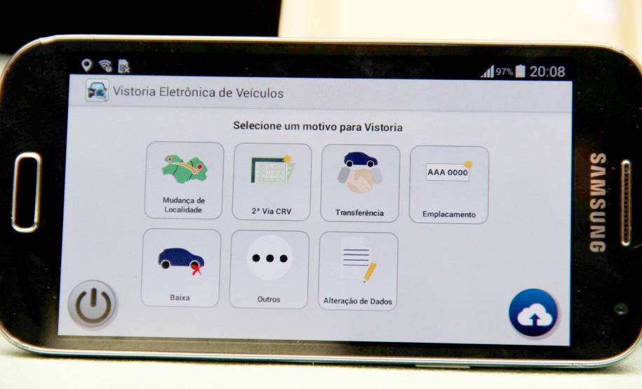 Soluções da Celepar modernizam gestão do trânsito e ampliam acessos da população