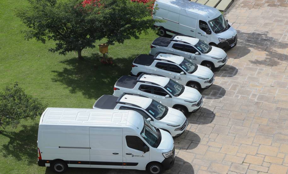 Paraná lança campanha Maio Amarelo com ações educativas e entrega de veículos ao Detran