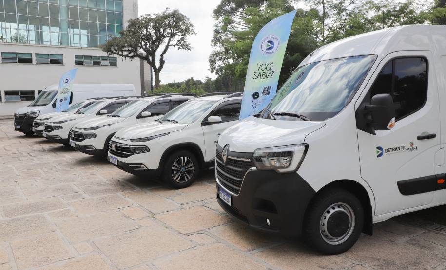 Paraná lança campanha Maio Amarelo com ações educativas e entrega de veículos ao Detran