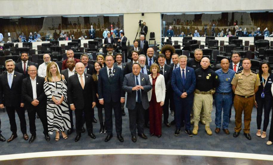 Detran-PR apresenta a Campanha Maio Amarelo na Assembleia Legislativa