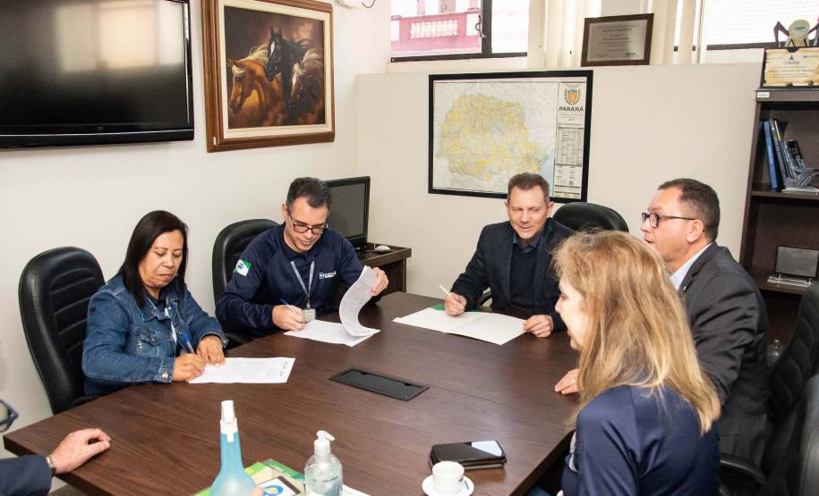Parceria entre Detran-PR e Jucepar agiliza transferência de veículos de pessoas jurídicas