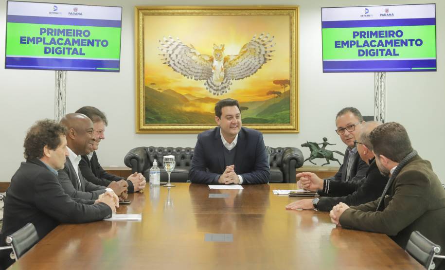 No Paraná, proprietários podem fazer primeiro emplacamento de veículos de forma 100% digital