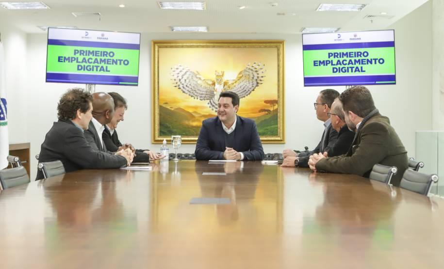 No Paraná, proprietários podem fazer primeiro emplacamento de veículos de forma 100% digital