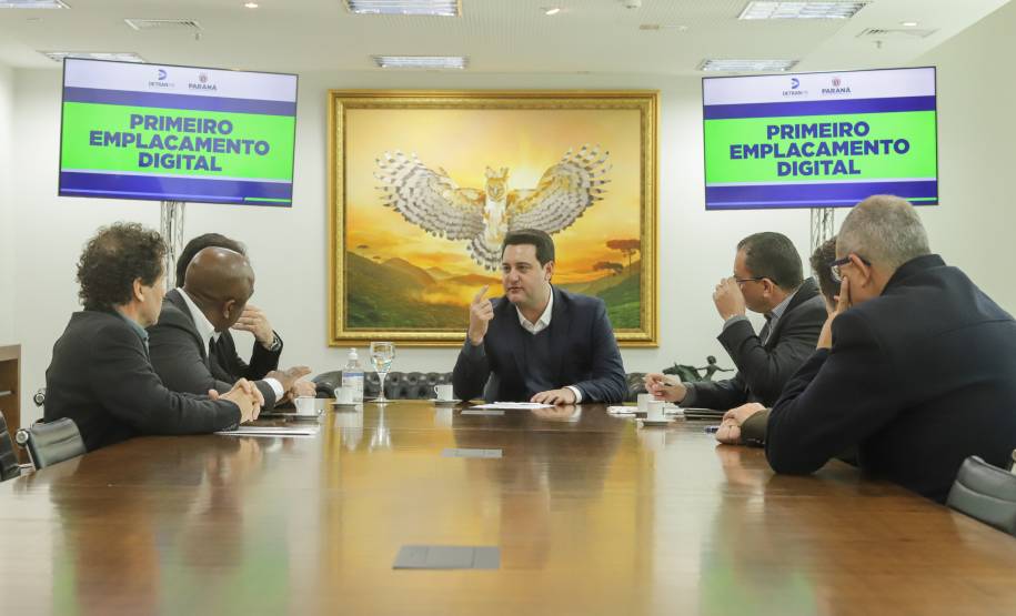 No Paraná, proprietários podem fazer primeiro emplacamento de veículos de forma 100% digital