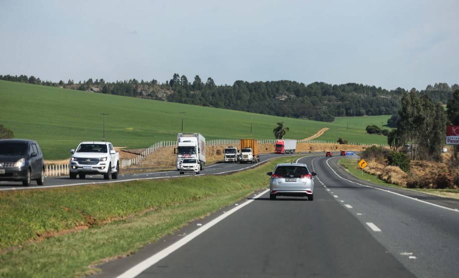 Detran-PR reforça importância da manutenção dos veículos para uma viagem de férias tranquila