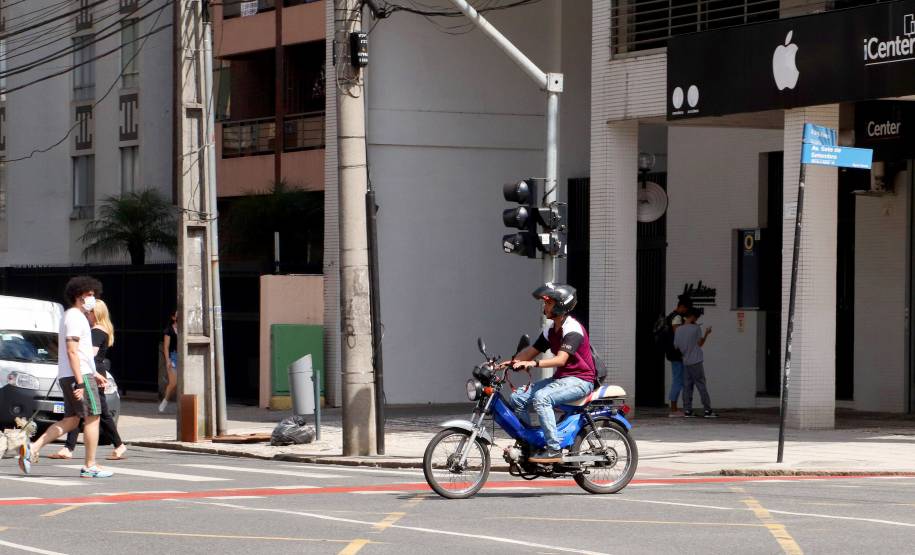 Conheça as novas normas de trânsito para ciclomotores, patinetes, bicicletas e skates