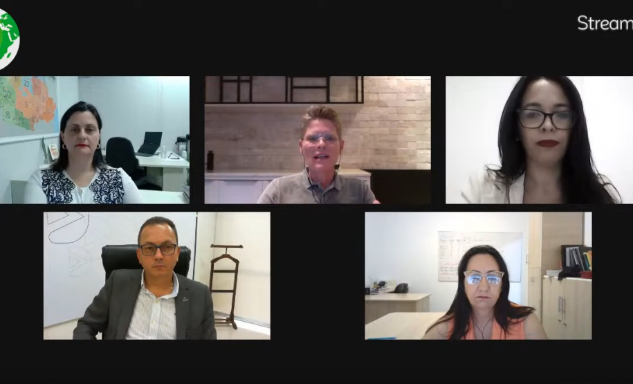 Diretor-presidente do Detran participa do VIII Fórum Estadual do Programa Via no Trânsito do Paraná