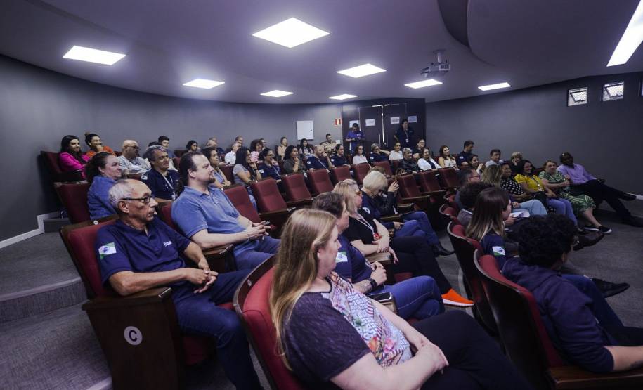 Detran-PR realiza cerimônia de homenagem ao dia do servidor público