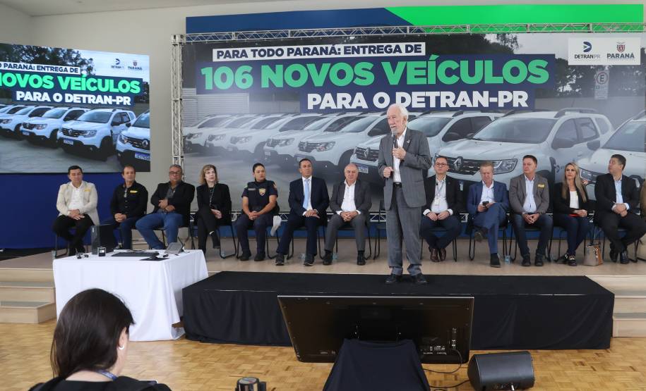 Estado entrega 106 veículos e equipamentos para reforçar atendimentos do Detran-PR