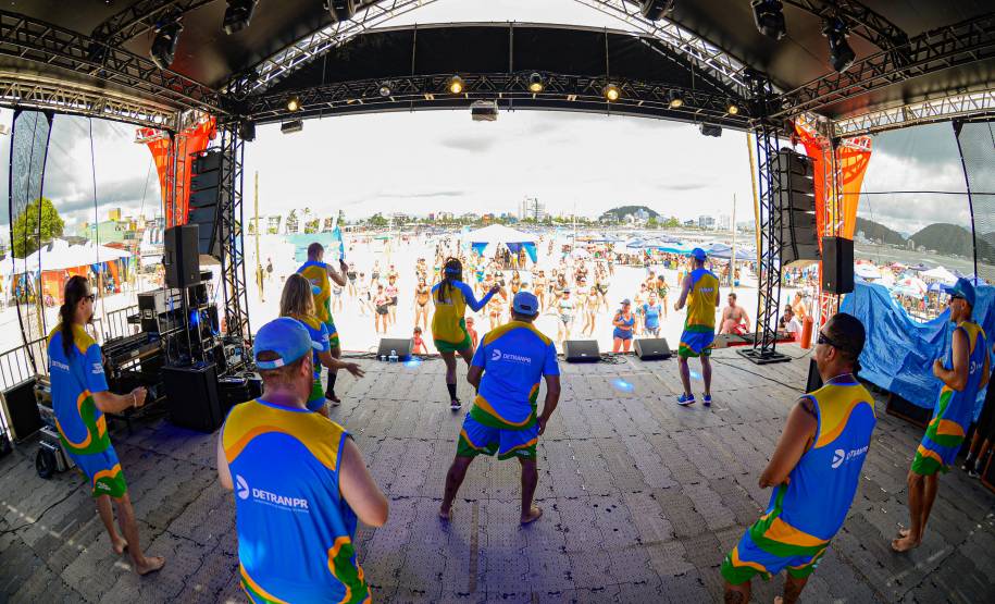 Detran-PR realiza mais de 11 mil atendimentos na primeira semana do Verão Maior Paraná Foto: Detran-Pr Detran-PR realiza mais de 11 mil atendimentos na primeira semana do Verão Maior Paraná Foto: Detran-Pr Detran-PR realiza mais de 11 mil atendimentos na primeira semana do Verão Maior Paraná Foto: Detran-Pr Detran-PR realiza mais de 11 mil atendimentos na primeira semana do Verão Maior Paraná