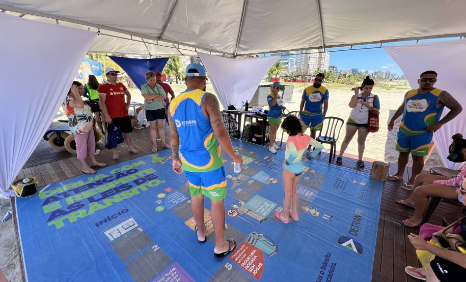 Detran/PR atendeu 50 mil turistas e já realizou 447 exames de renovação da CNH no Litoral