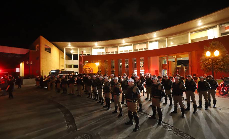 Operação marca a adesão do Paraná ao calendário nacional da Lei Seca no trânsito.