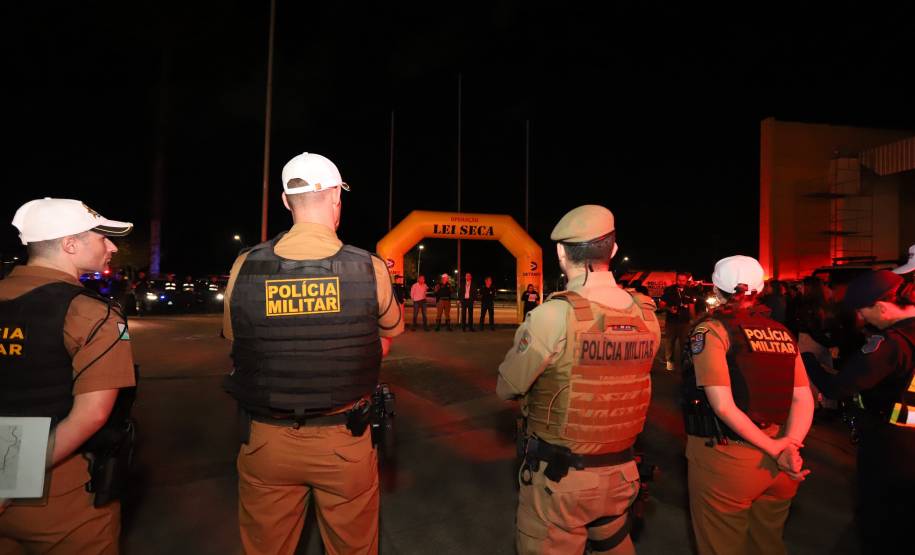 Operação marca a adesão do Paraná ao calendário nacional da Lei Seca no trânsito.