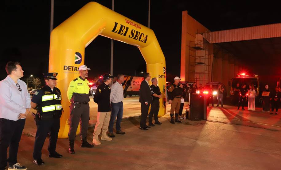 Operação marca a adesão do Paraná ao calendário nacional da Lei Seca no trânsito.