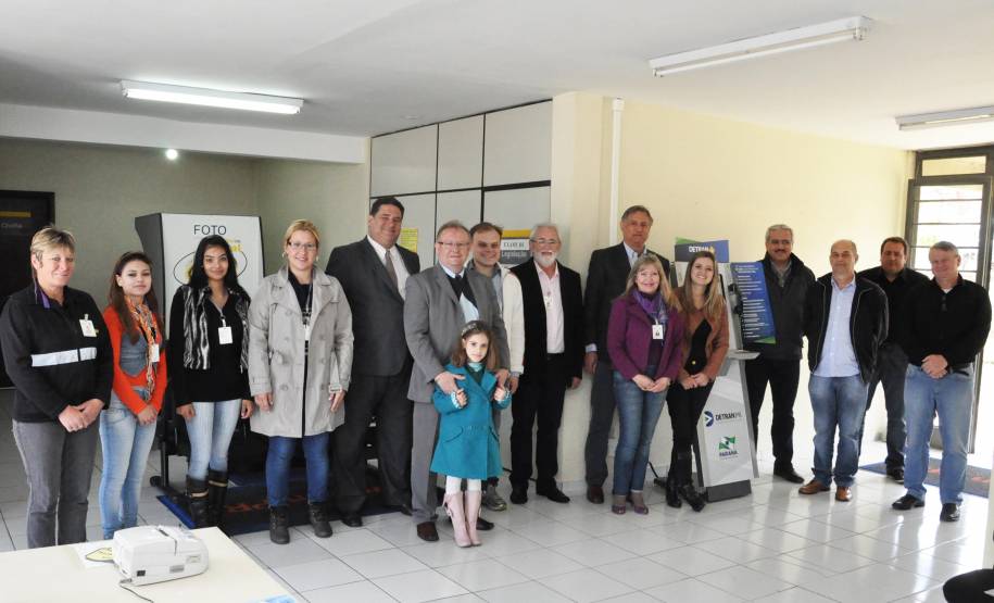 Com o tema “Álcool, outras drogas e a segurança no trânsito: efeitos, responsabilidades e escolhas” as ações incluíram blitz educativas, palestras em escolas, serviços do Detran Móvel e a entrega de um terminal de autoatendimento para a Ciretran da cidade.