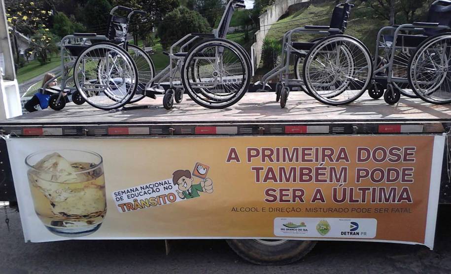 As unidades regionais do Departamento de Trânsito do Paraná realizaram uma série de ações educativas especiais para a Semana Nacional de Trânsito 2013.