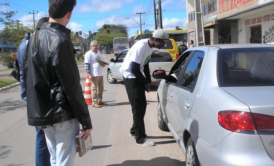 As unidades regionais do Departamento de Trânsito do Paraná realizaram uma série de ações educativas especiais para a Semana Nacional de Trânsito 2013.