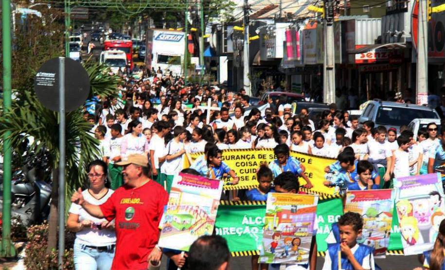 As unidades regionais do Departamento de Trânsito do Paraná realizaram uma série de ações educativas especiais para a Semana Nacional de Trânsito 2013.