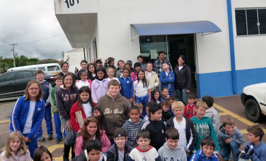 As unidades regionais do Departamento de Trânsito do Paraná realizaram uma série de ações educativas especiais para a Semana Nacional de Trânsito 2013.