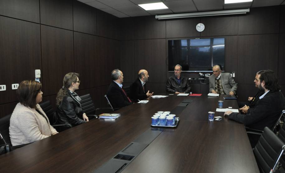 O Departamento de Trânsito do Paraná (Detran) e a Pontifícia Universidade Católica (PUC) oferecem a partir de junho o curso de especialização em Gestão da Mobilidade Urbana e Saúde Pública. Com conteúdo interdisciplinar, as aulas são voltadas para profissionais graduados em todas as áreas e com interesse no tema trânsito.