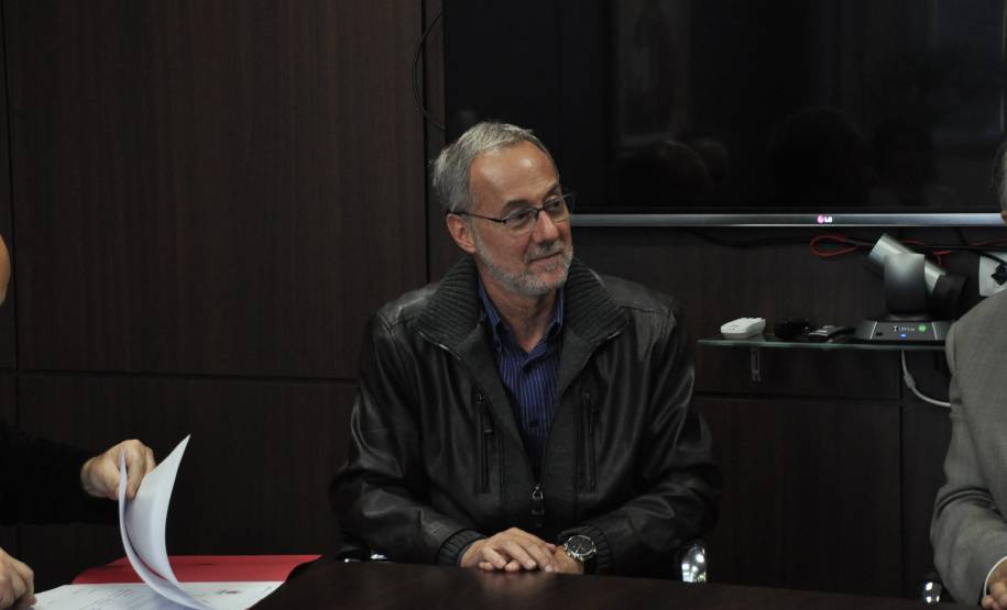 O Departamento de Trânsito do Paraná (Detran) e a Pontifícia Universidade Católica (PUC) oferecem a partir de junho o curso de especialização em Gestão da Mobilidade Urbana e Saúde Pública. Com conteúdo interdisciplinar, as aulas são voltadas para profissionais graduados em todas as áreas e com interesse no tema trânsito.