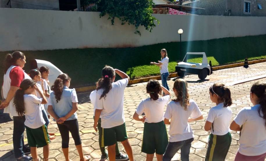 Durante todo o mês, o Departamento de Trânsito do Paraná (Detran) intensificou as ações educativas no Estado. Ao longo do Maio Amarelo, foram realizadas blitzs educativas, palestras, passeatas e até simulações de acidentes em empresas e escolas.