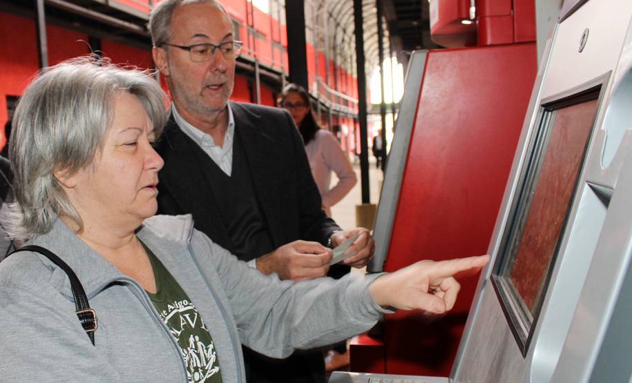 Detran/PR inaugura totem de autoatendimento da Rua da Cidadania de Santa Felicidade. Foto: Álvaro Divardin