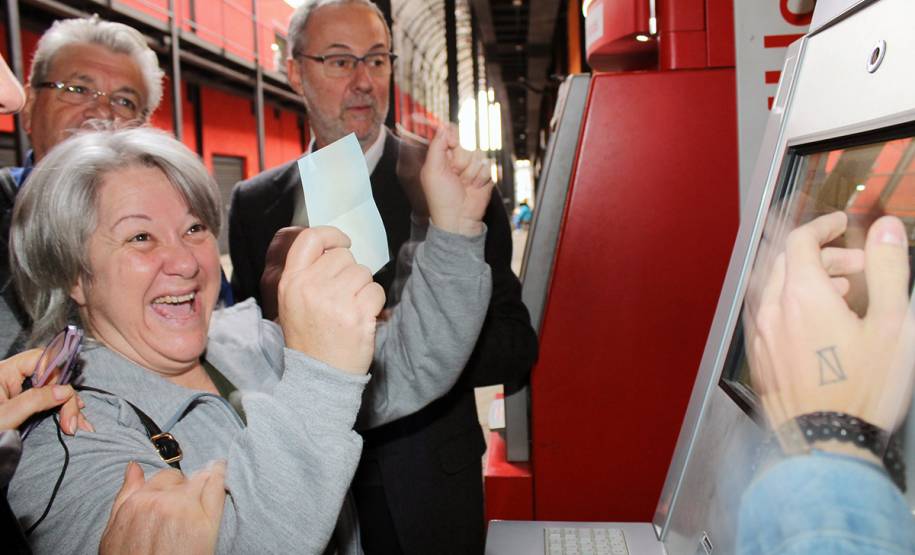 Detran/PR inaugura totem de autoatendimento da Rua da Cidadania de Santa Felicidade. Foto: Álvaro Divardin