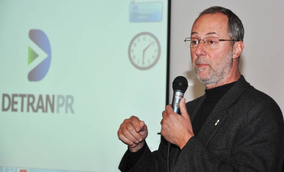 Na última terça-feira (8) mais de 70 conselheiros e suplentes da Junta Administrativa de Recursos de Infrações (Jari) estiveram reunidos em plenária na secretaria de esportes, em Curitiba.