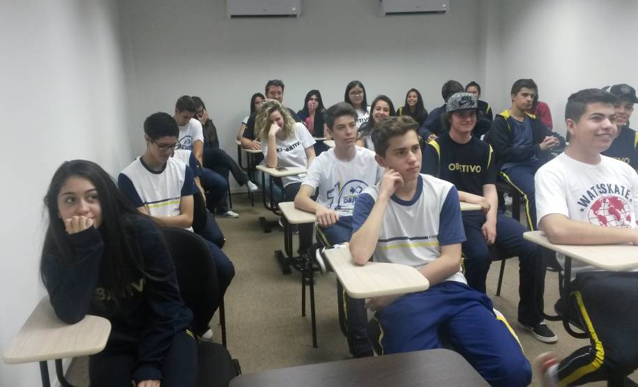 As unidades do Departamento de Trânsito do Paraná (Detran) realizaram, entre os dias 18 e 25 de setembro, uma série de atividades em referência a Semana Nacional do Trânsito. Pensando nisso, a autarquia traz nesta segunda-feira (25) um balanço das blitzes educativas, palestras, brincadeiras e teatros de conscientização que ocorreram no interior do estado.