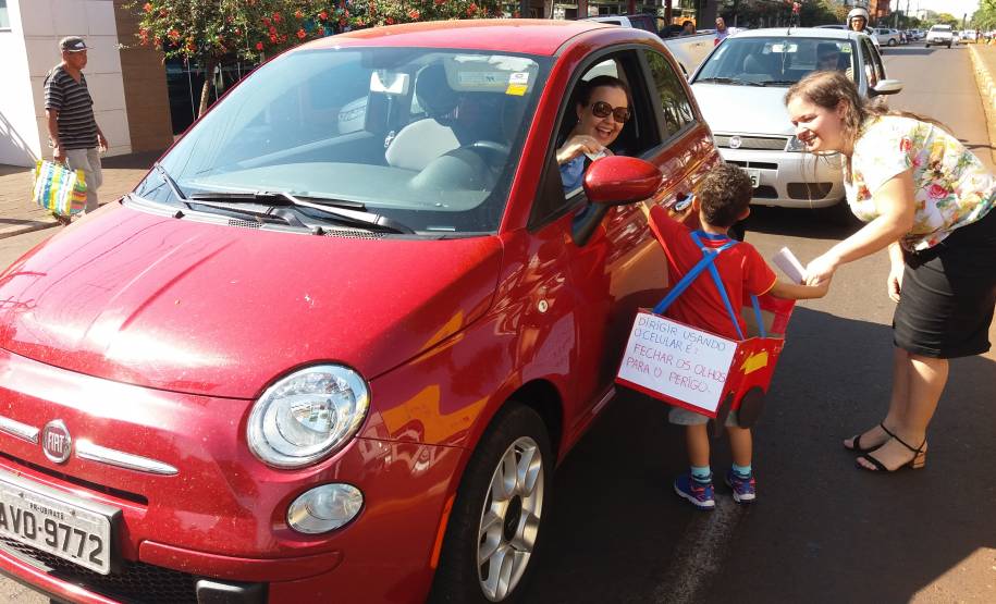 As unidades do Departamento de Trânsito do Paraná (Detran) realizaram, entre os dias 18 e 25 de setembro, uma série de atividades em referência a Semana Nacional do Trânsito. Pensando nisso, a autarquia traz nesta segunda-feira (25) um balanço das blitzes educativas, palestras, brincadeiras e teatros de conscientização que ocorreram no interior do estado.