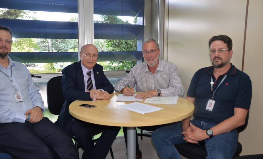 Detran Paraná envia projeto para beneficiar motoristas profissionais