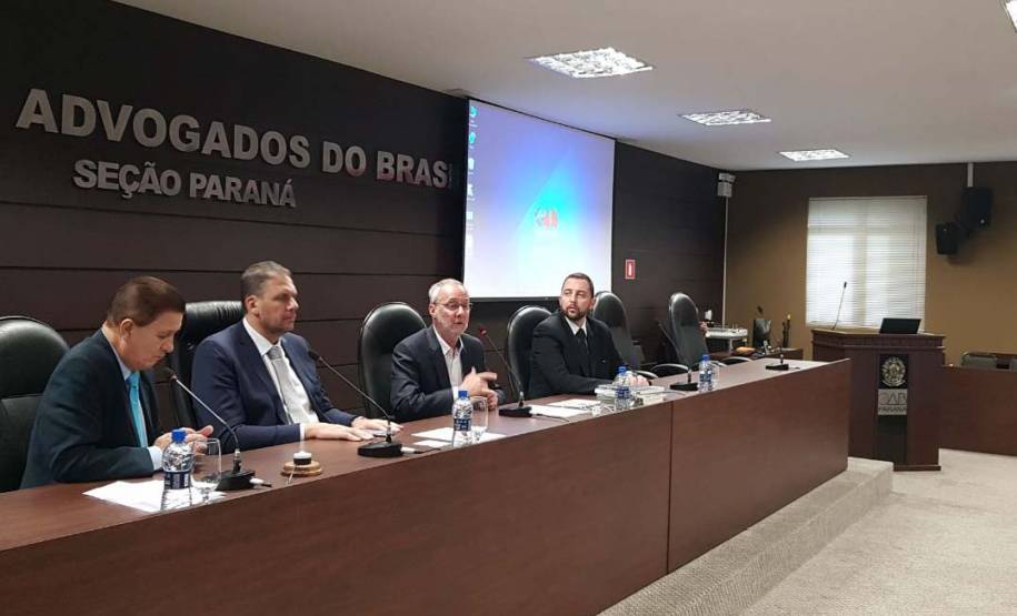 Detran e OAB Paraná lançam serviço online