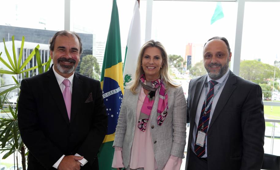 Governadora Cida Borghetti assina convênios com o Detra-PR para parcelamento de dívidas no cartão de crédito  -   Curitiba, 05/11/2018  -  Foto: Orlando Kissner/ANPr