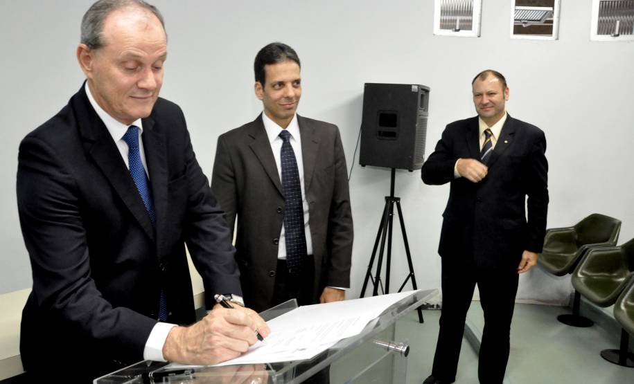 A partir da segunda quinzena de dezembro, os usuários dos serviços do Departamento de Trânsito do Paraná terão mais opções e facilidades para quitar guias, como taxas e multas de trânsito.