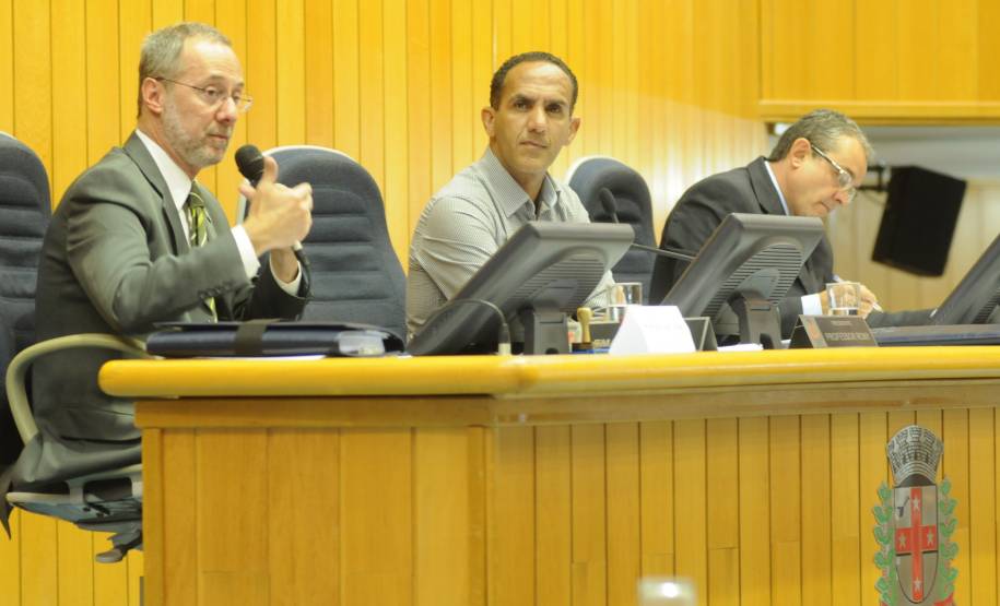 Na última quarta-feira (30) o diretor-geral do Departamento de Trânsito do Paraná (Detran) participou de uma sessão plenária na Câmara Municipal de Londrina.
