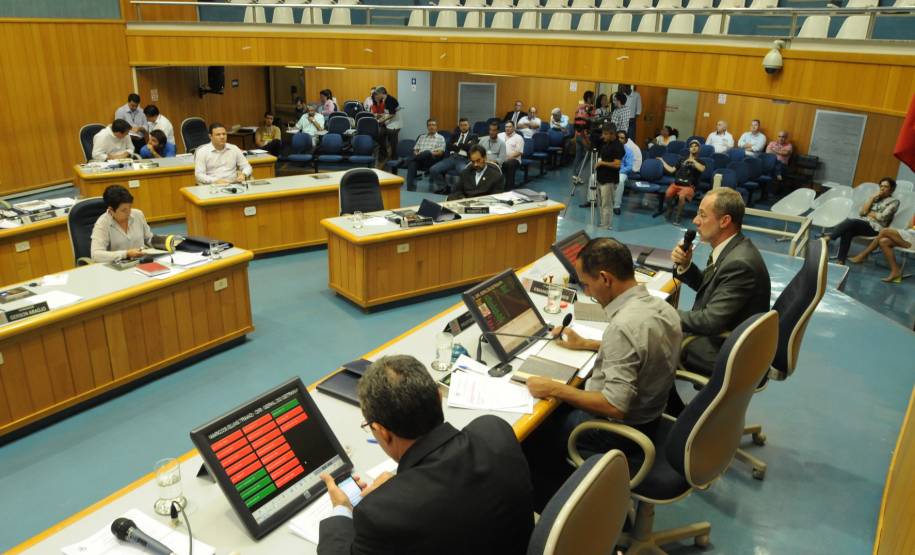 Na última quarta-feira (30) o diretor-geral do Departamento de Trânsito do Paraná (Detran) participou de uma sessão plenária na Câmara Municipal de Londrina.