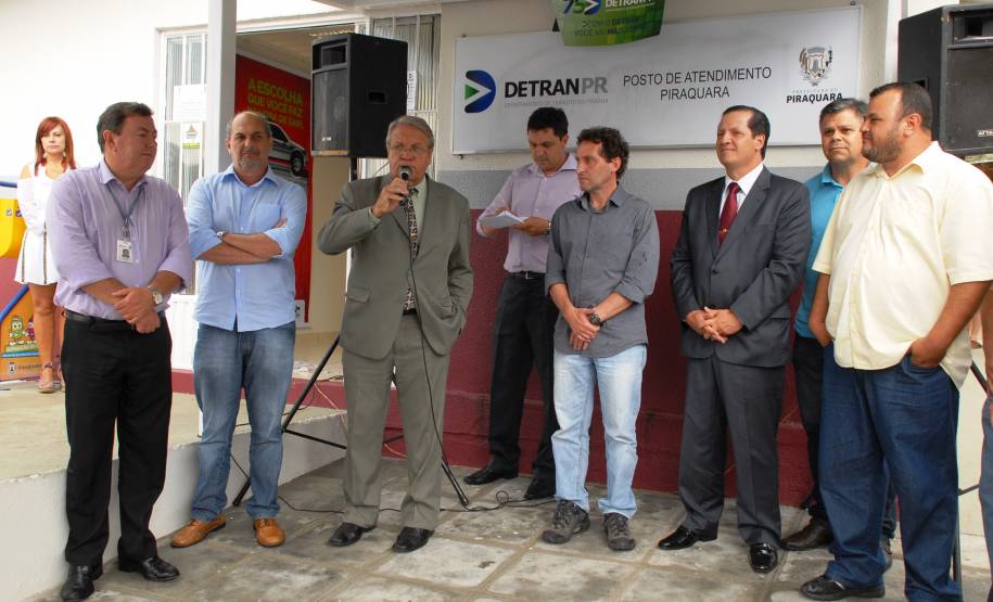 O Departamento de Trânsito do Paraná (Detran) inaugurou nesta quinta-feira (5), em Piraquara, um novo posto de atendimento que, inicialmente, prestará serviços na área de veículos.